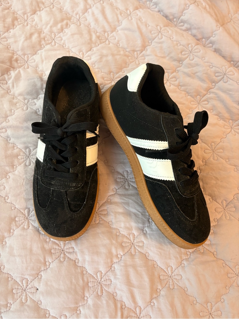 Black Suede Sneakers with White Stripes and Gum Sole